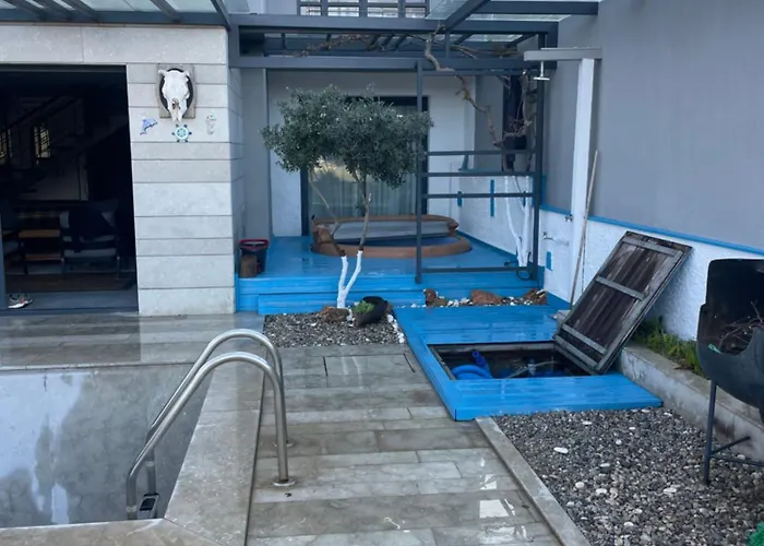Villa Havuzlu Full Esyali Lueks *