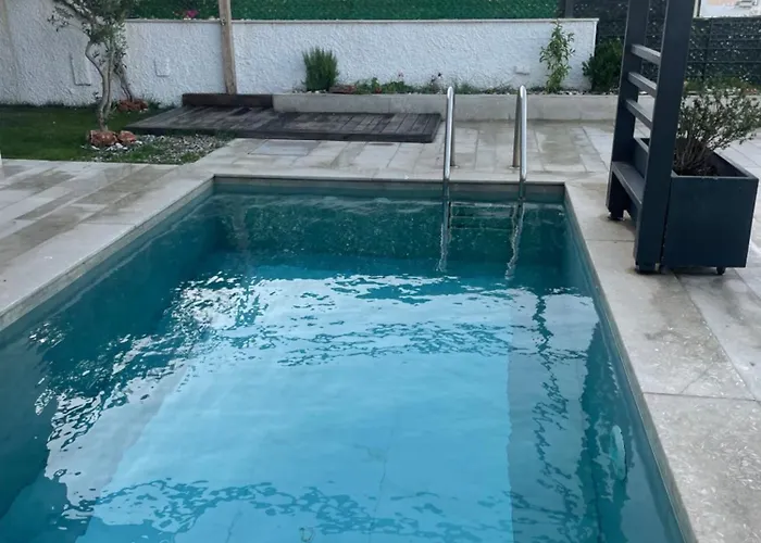 Havuzlu Full Esyali Lueks Villa