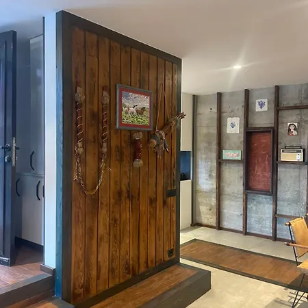 Havuzlu Full Esyali Lueks Villa *
