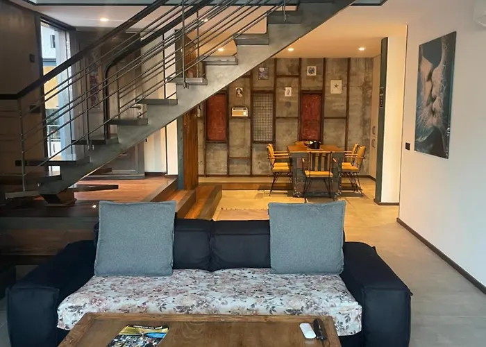 Havuzlu Full Esyali Lueks *