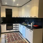 Havuzlu Ve Jakuzili Full Eşyalı Lüks