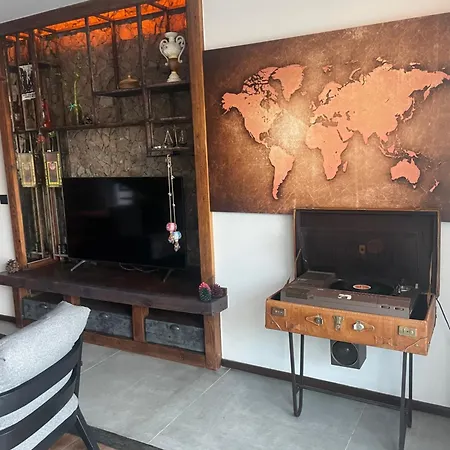 Villa Havuzlu Full Esyali Lueks *