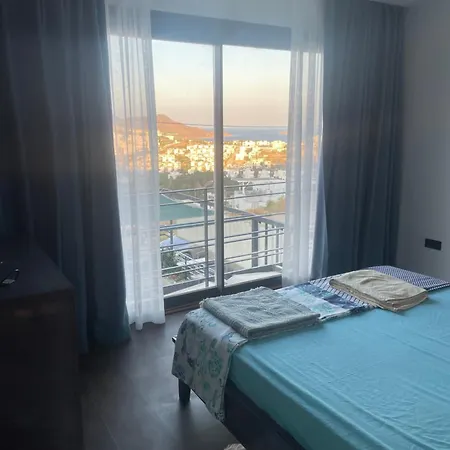 Havuzlu Full Esyali Lueks Villa *